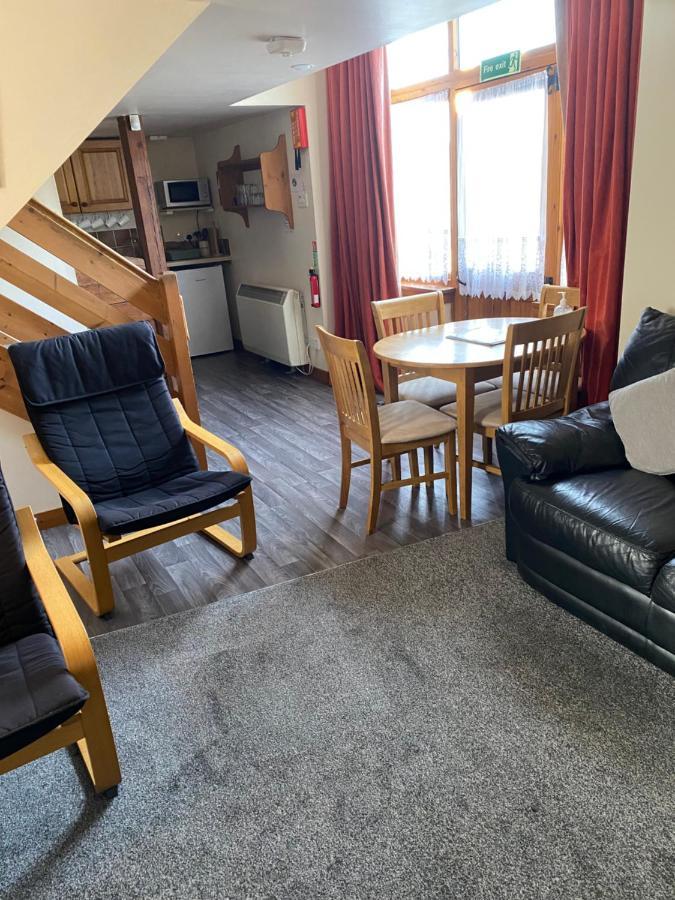 Parkmore Holiday Cottages Дафтаун Экстерьер фото